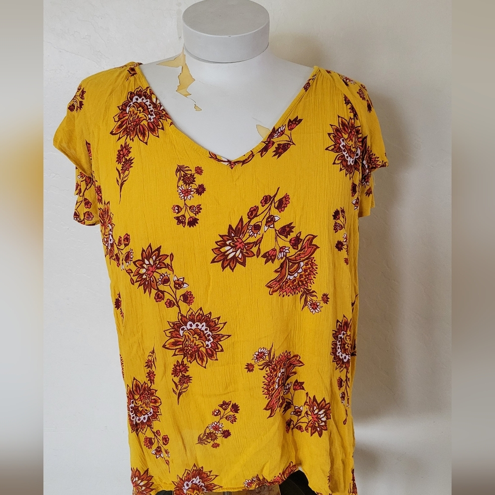Old Navy Floral Scoopneck Short Sleeve Tunic Blouse